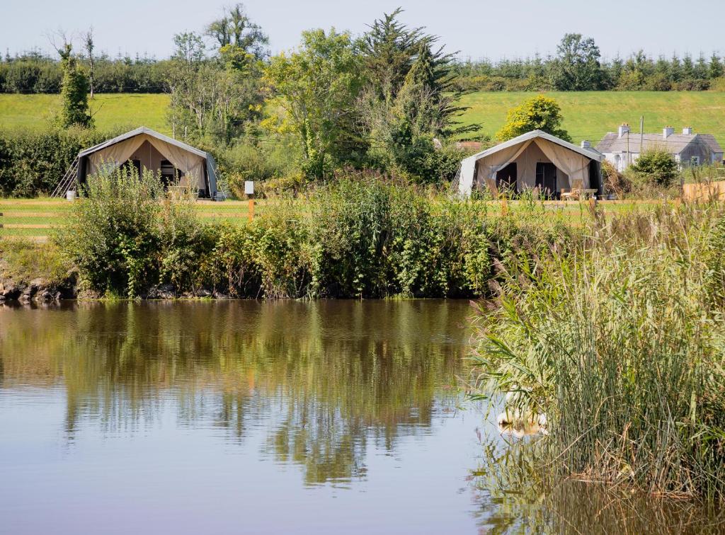 Příroda nedaleko luxury tent