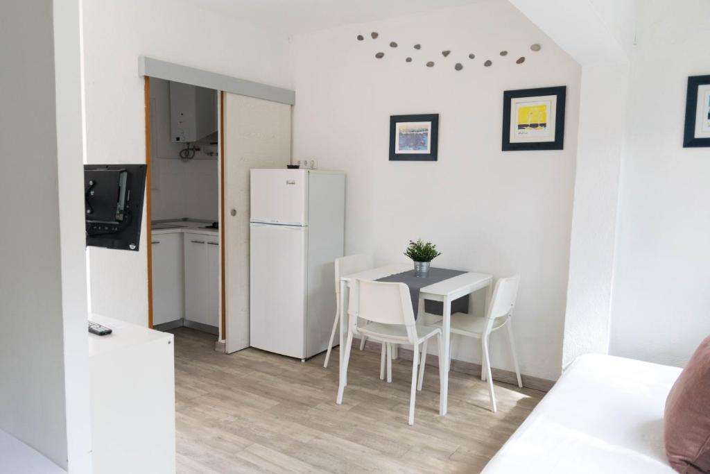 Apartaments Falcó - Estudio