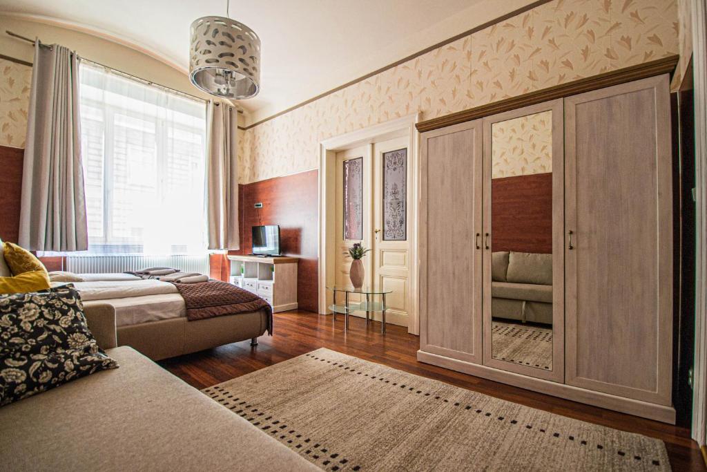 Central 2BDR flat behind Museum, Prag (aktualisierte Preise für 2024)