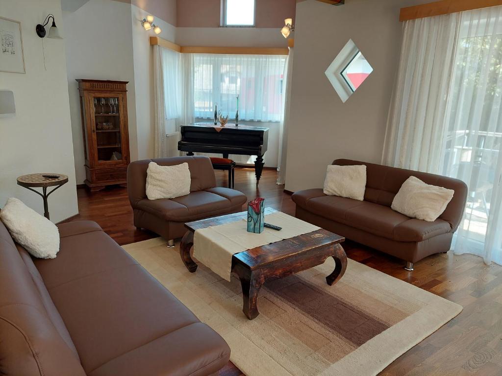 Posezení v ubytování Michl's Villa