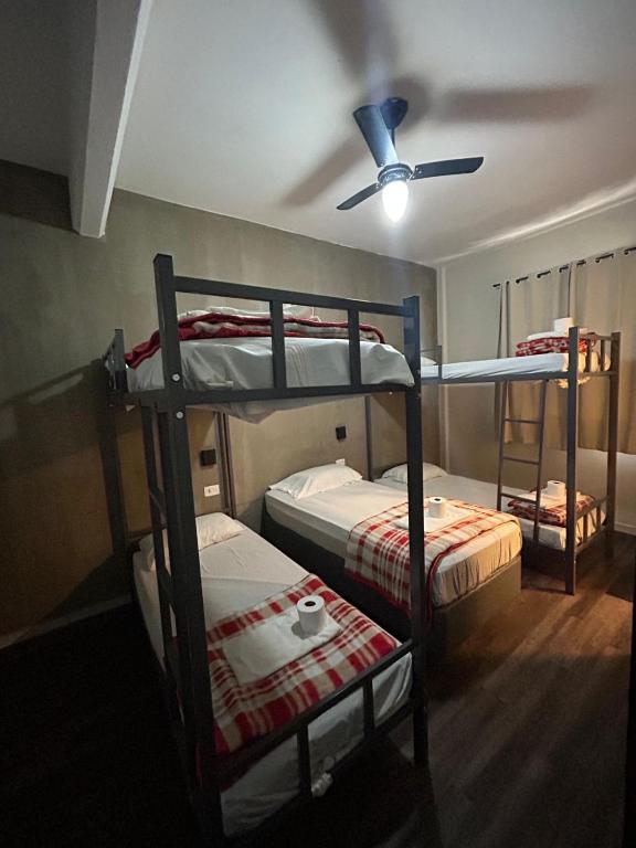 Postel nebo postele na pokoji v ubytování Hostel Carabelas - Proximo a 25 de Março e Brás