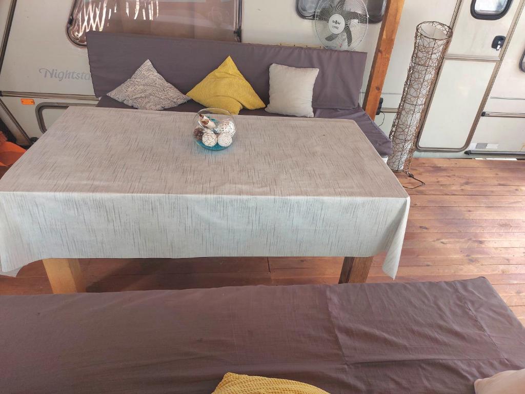 Легло или легла в стая в Каравана Summer time