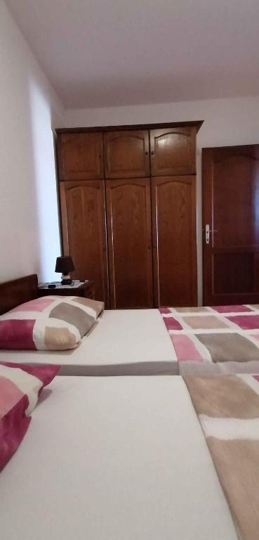 Posteľ alebo postele v izbe v ubytovaní Apartments in Crikvenica 43359
