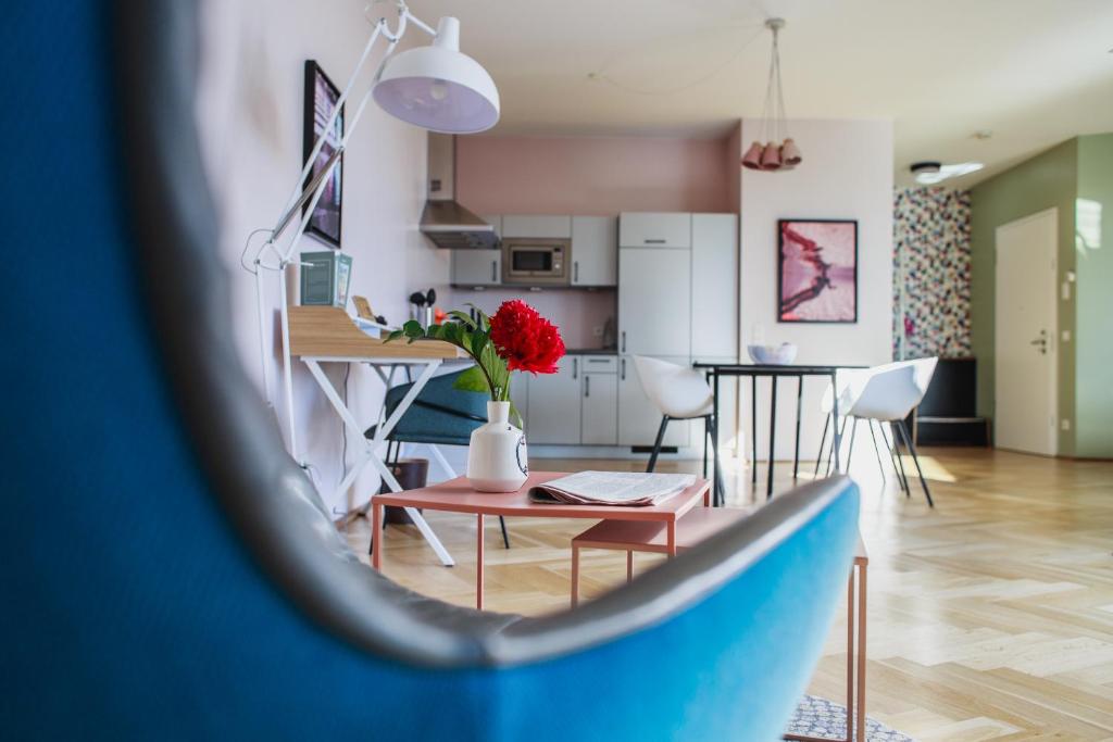 The Circus Apartments - Resim 35