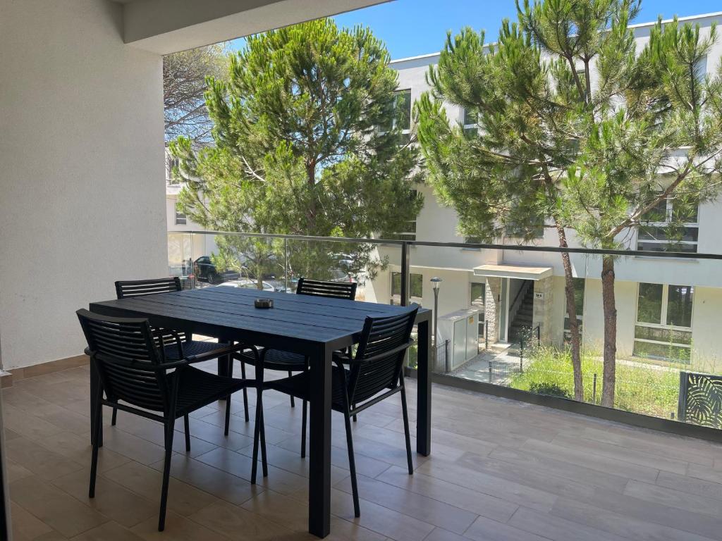 EME APARTMENTS - Kompleksi San Pietro, Gjiri i Lalzit - Image 4