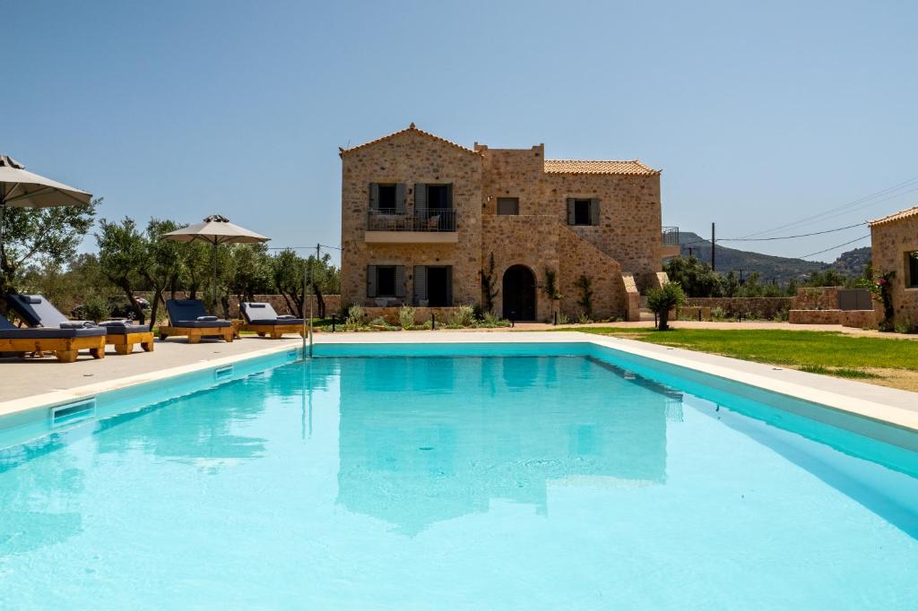 Bazén v ubytování Olivar Suites nebo v jeho okolí