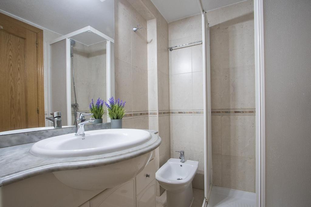 Apartamentos Las Carabelas, Benidorm – Updated 2023 Prices