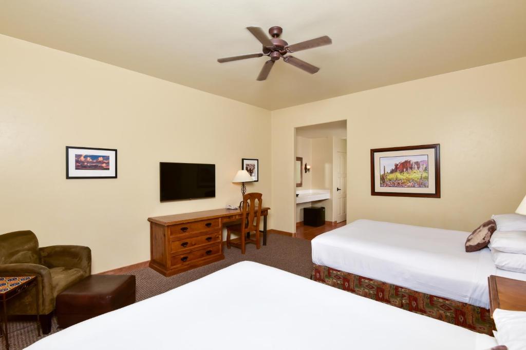 Lodge On The Desert - Chambre Queen Avec Deux Lits Queen