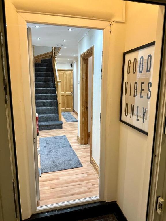 Haddington Road in Bromley, Hither Green (updated prices 2024)