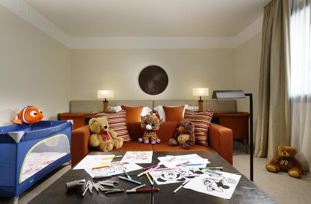 Posezení v ubytování Milan Suite Hotel