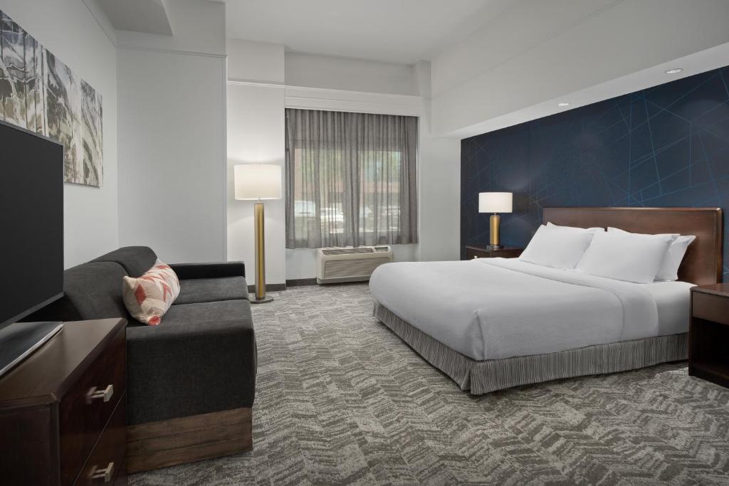 Postel nebo postele na pokoji v ubytování SpringHill Suites by Marriott Portland Vancouver