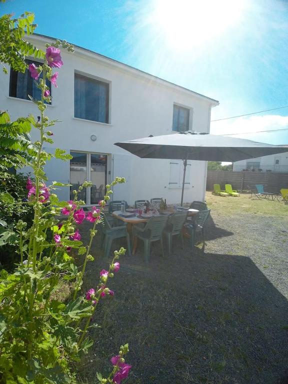 Photo de la galerie de l'établissement MAISON 140 M2 PROCHE PLAGE, à Saint-Hilaire-de-Riez