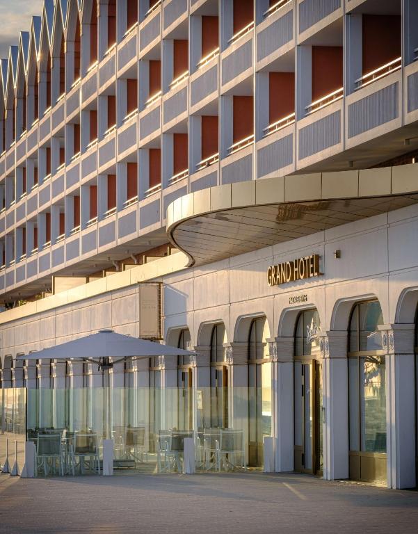 Lablu Frand Radisson Blu Grand Hotel & Spa, Malo-Les-Bains, Dunkerque (tarifs ...