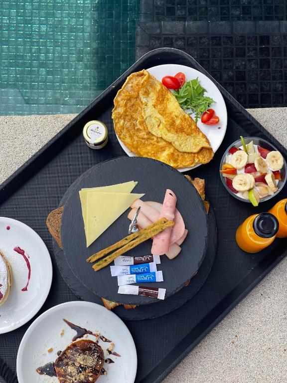 Opal Executive Suites - 1