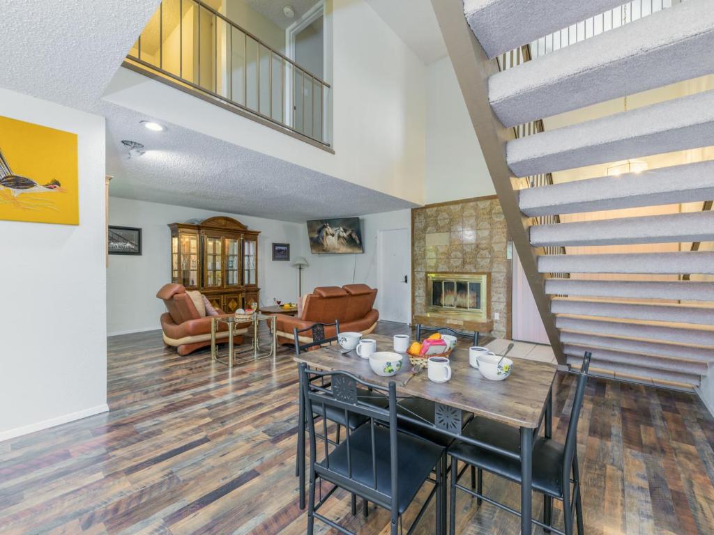 Whisked Away Townhouse, Ruidoso (updated prices 2024)