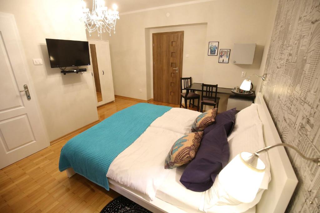 Verena's Place Old Town - 10