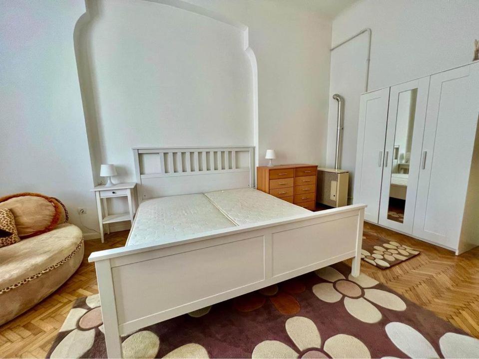 Roland Apartment Downtown - Pope Subway 1081 Budapest, 32 Népszínház utca kép - 1