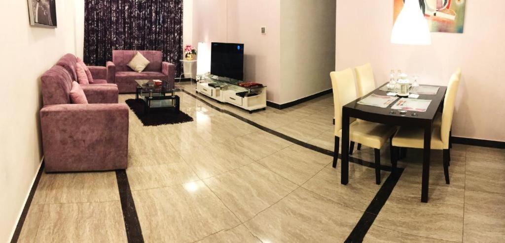 Hotel Leaders Plaza Salmiya - Habitación Doble Con Cama Extra
