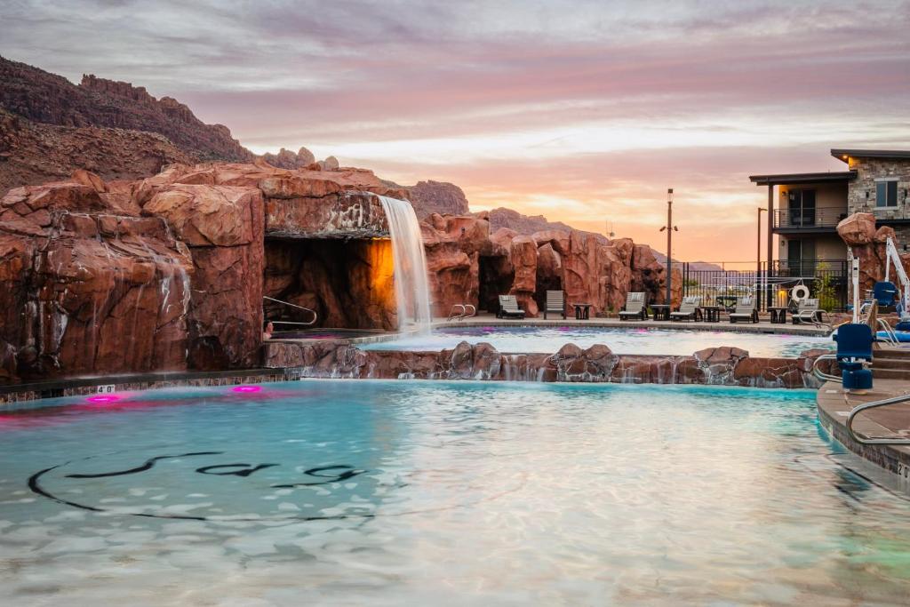 The swimming pool at or close to Sage Creek At Moab Luxury Condo A