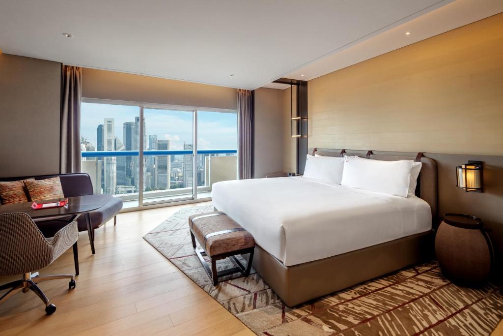Swissotel The Stamford Singapore photo