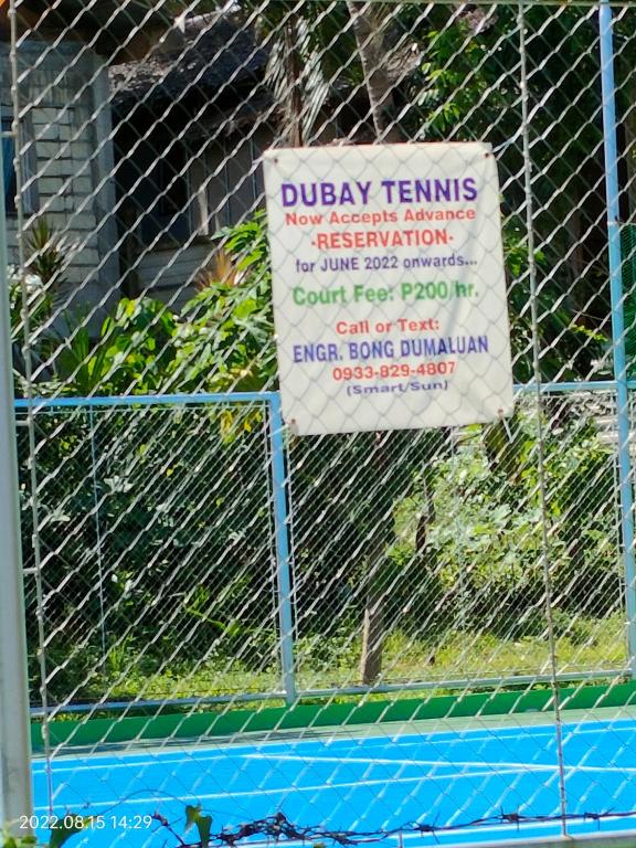 Instalaciones para jugar a tenis o squash en DMC2 Residence Panglao o alrededores