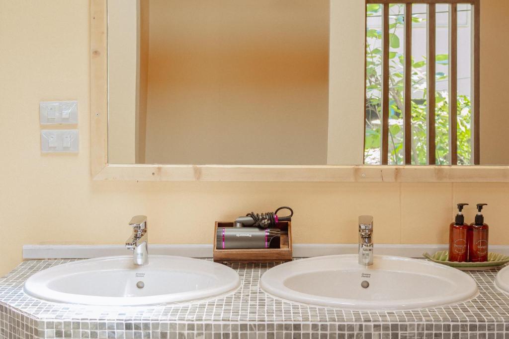 Society House Luxury Hostel - 7