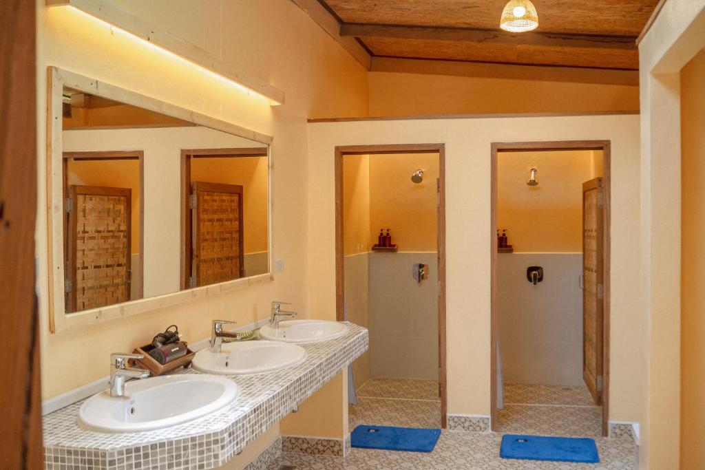 Society House Luxury Hostel - 8