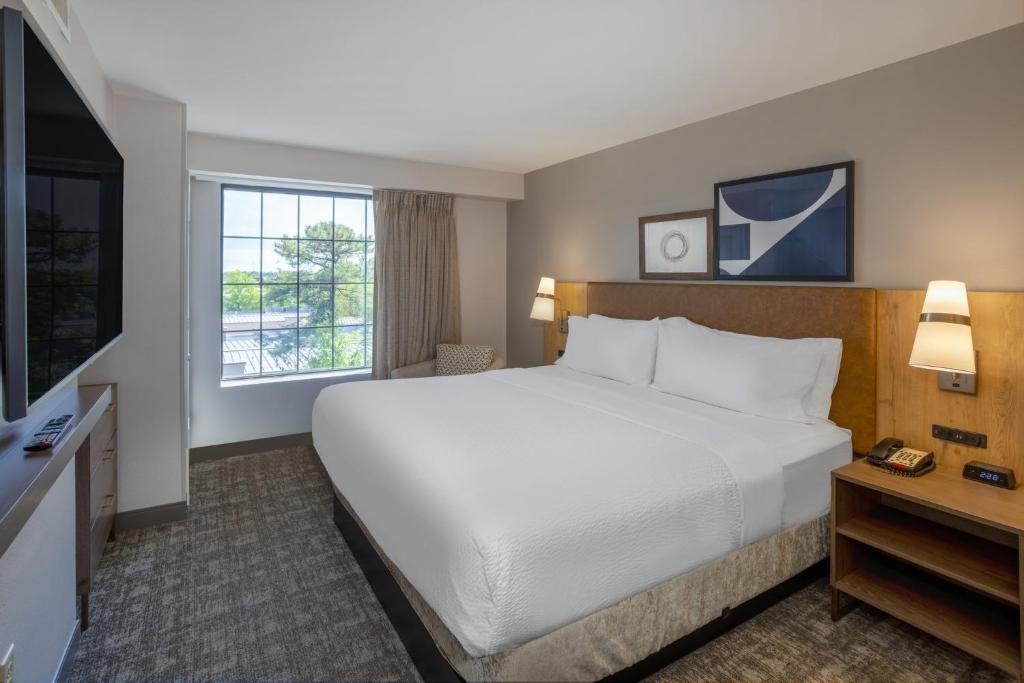 Staybridge Suites Wilmington East, an IHG Hotel - 