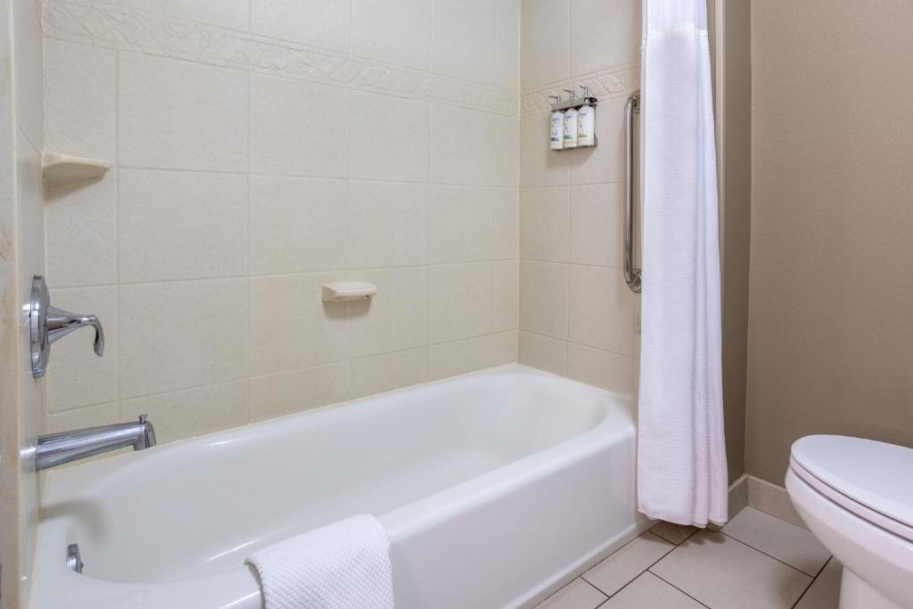 Staybridge Suites Wilmington East, an IHG Hotel - Two-Bedroom Suite