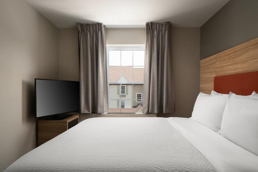 Candlewood Suites St Louis St Charles by IHG photo