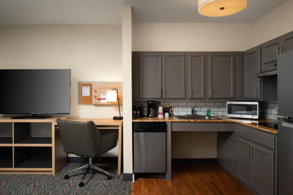Candlewood Suites St Louis St Charles by IHG photo