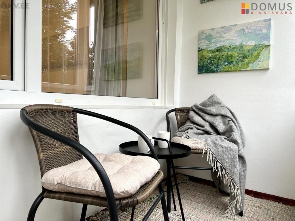 Posezení v ubytování Studio with Balcony First floor in the Heart of Narva