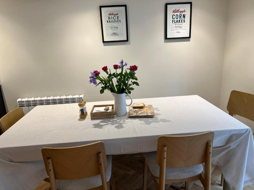 Fotografija u galeriji objekta WM Garden Cottage u gradu Edinburg