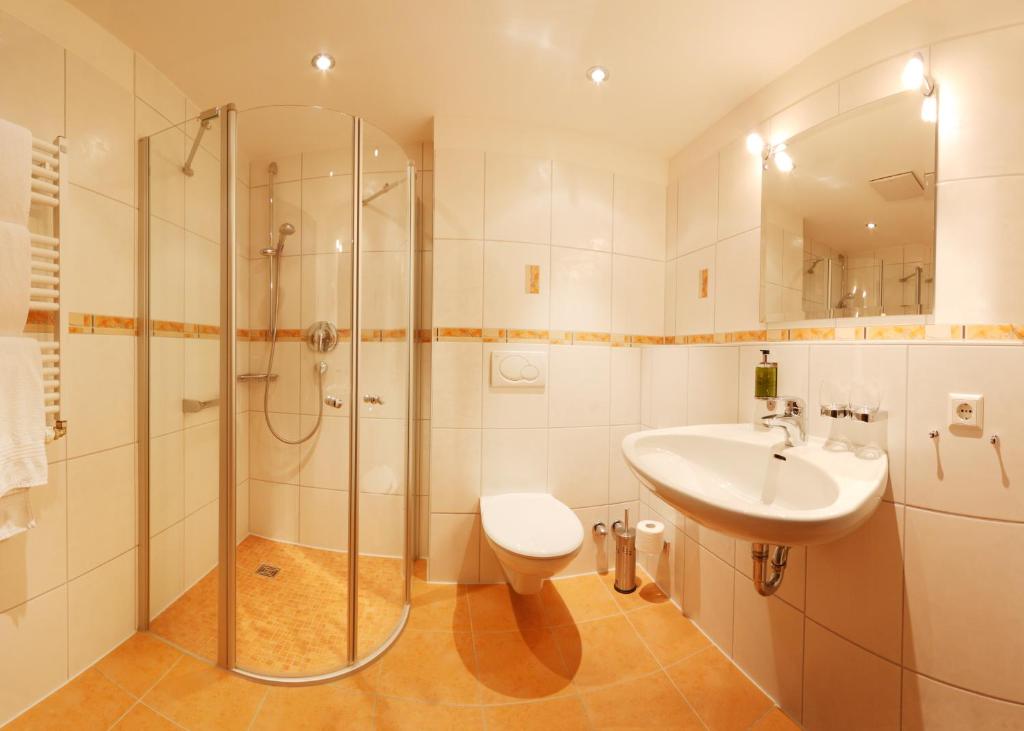 Koupelna v ubytování Hotel Fortuna