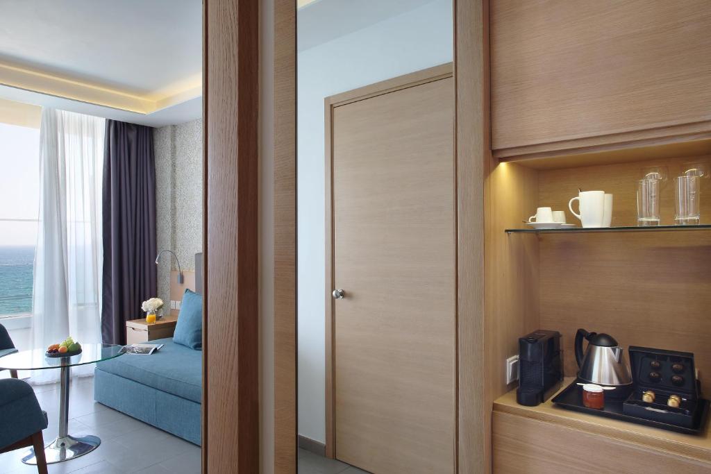 Photo de la galerie de l'établissement Royal Apollonia by Louis Hotels, à Limassol