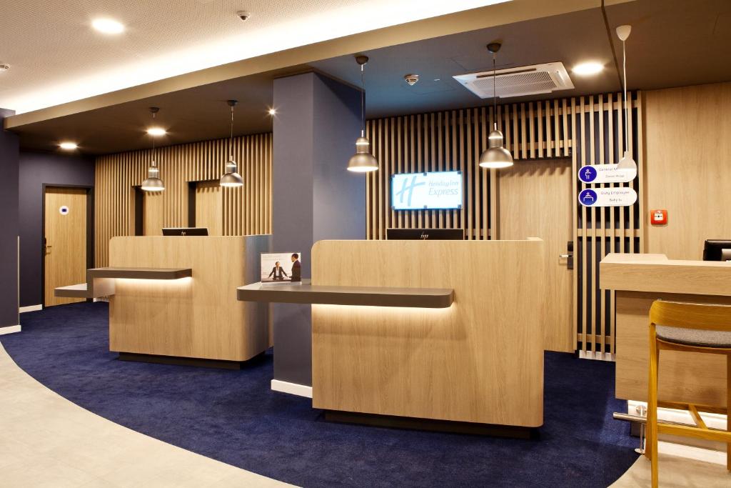 TV a/nebo společenská místnost v ubytování Holiday Inn Express Bochum by IHG