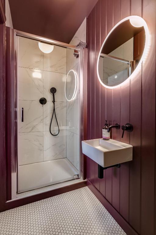 Fotografie z fotogalerie ubytování Location House - Luxury Margate Stay v destinaci Kent