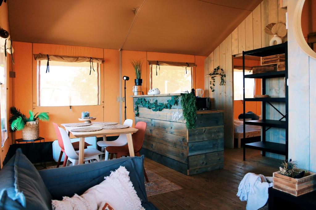 Posezení v ubytování Luxury Lake Lodge