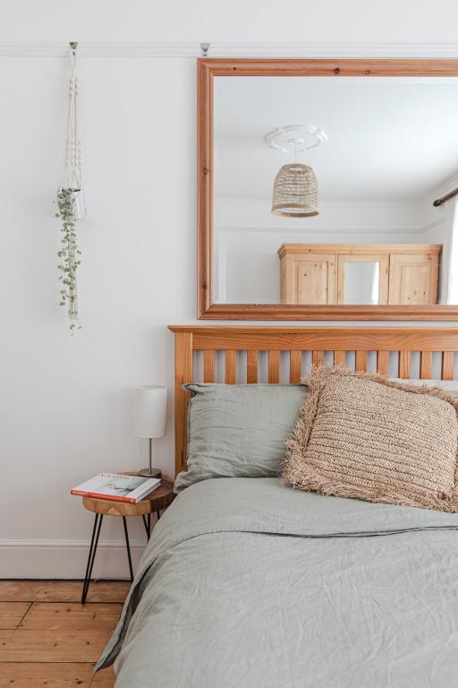 Stylish and Spacious Home in Central Cowes, Cowes (updated prices 2024)