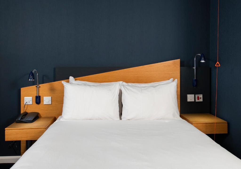 Postel nebo postele na pokoji v ubytování Holiday Inn Express Exeter East by IHG