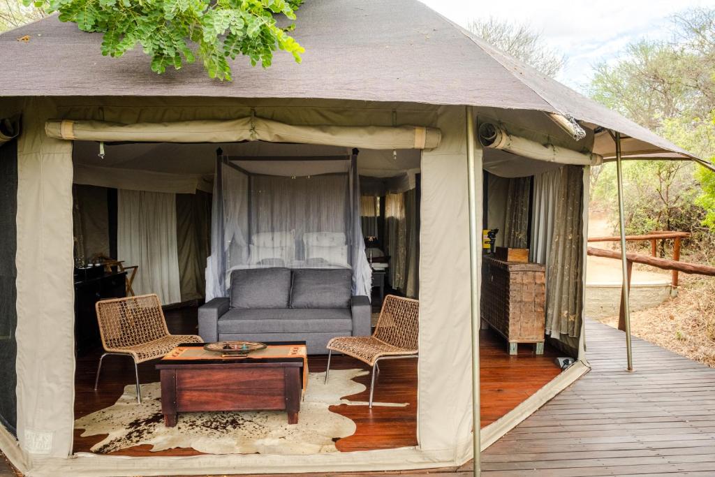 Taranga Safari Lodge - Double Double Double Room