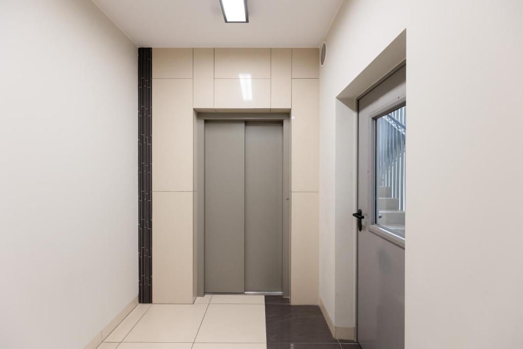 Fotografia z galérie ubytovania Metro Bielany Apartments by Noclegi Renters vo Varšave