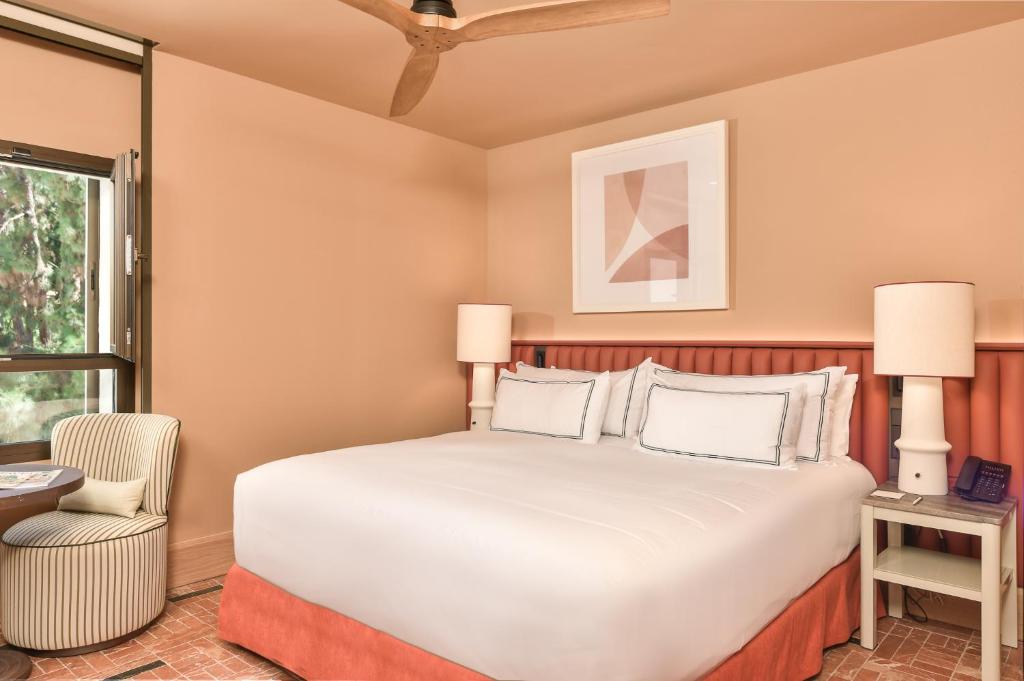 
Standard Single Room
