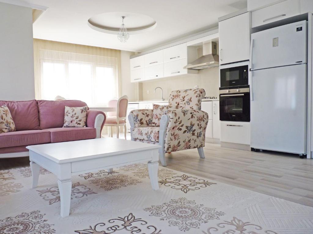 Roma Residence - Emir Gürsu Evleri - Apartamento De Tres Habitaciones