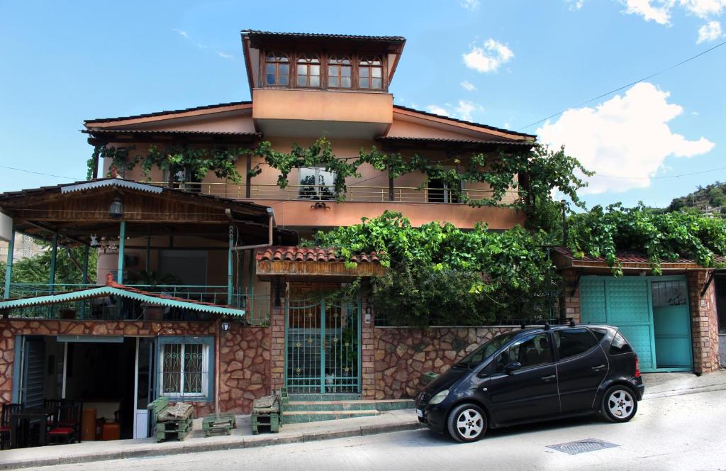 Margarita - Entire house with 4 bedrooms and free parking - Image 1