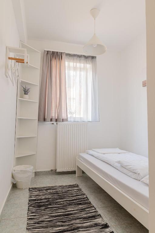Barát Vendégház - Cosy Guesthouse - Teljes ház privát udvarral - 4 szoba, 2  fürdő, Szeged – 2024 legfrissebb árai