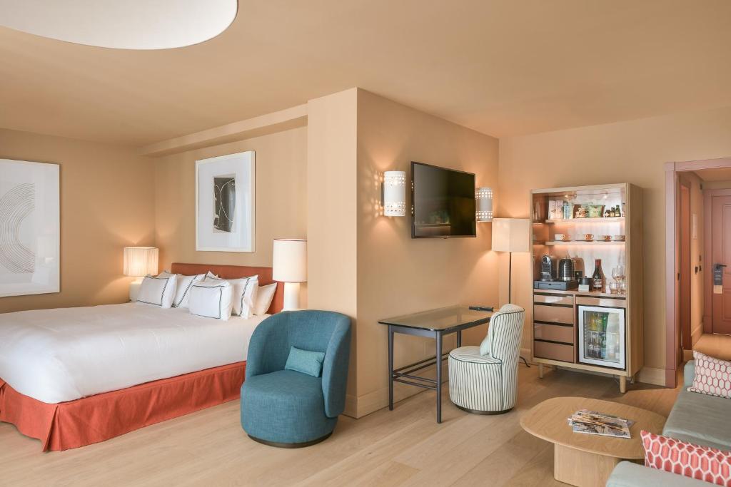 
Junior Suite with Terrace
