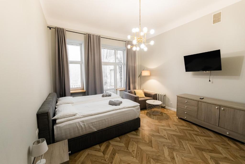 Apartments JustLvivIt at the Rynok Square фото 7