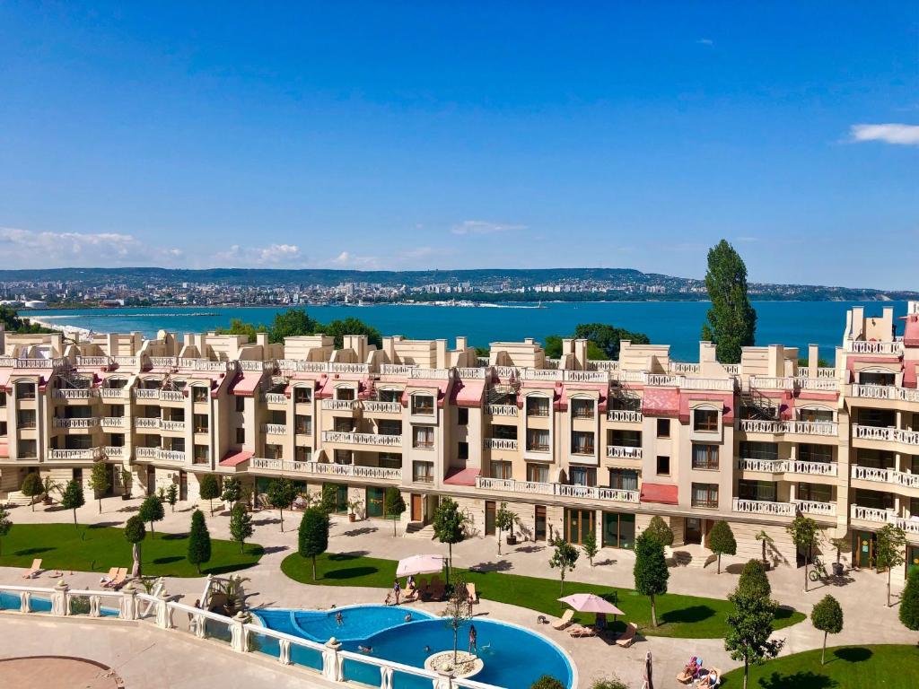Hacienda Rossa Apartments