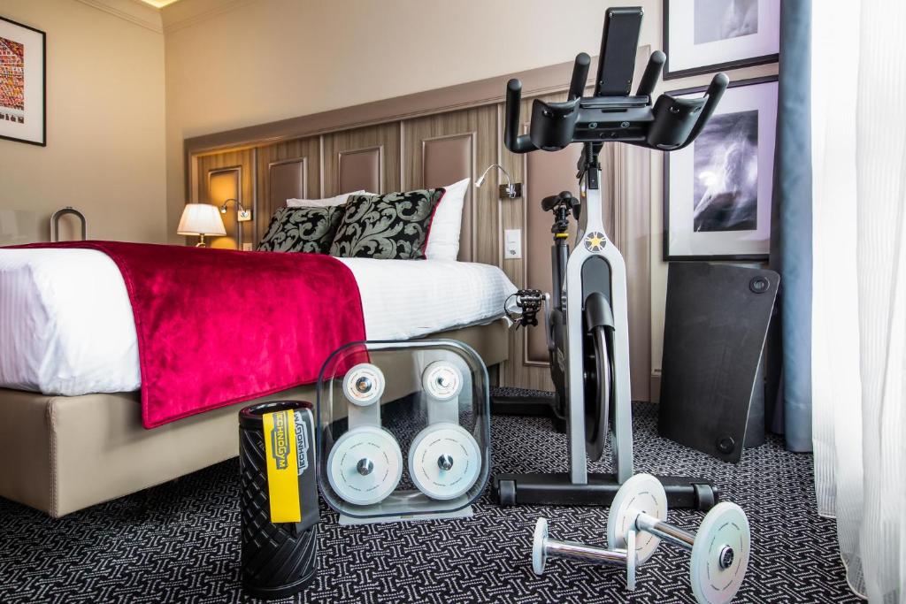Fitness centrum a/nebo fitness zařízení v ubytování Drake Longchamp